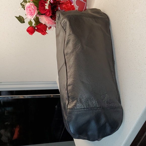 CUORE & PELLE soft pebbled leather shoulder purse - Picture 5 of 12